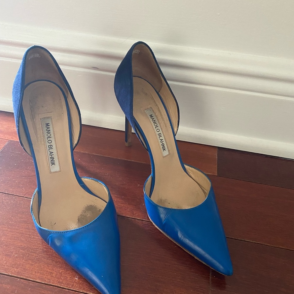 Two toned Blue manolo blahniks